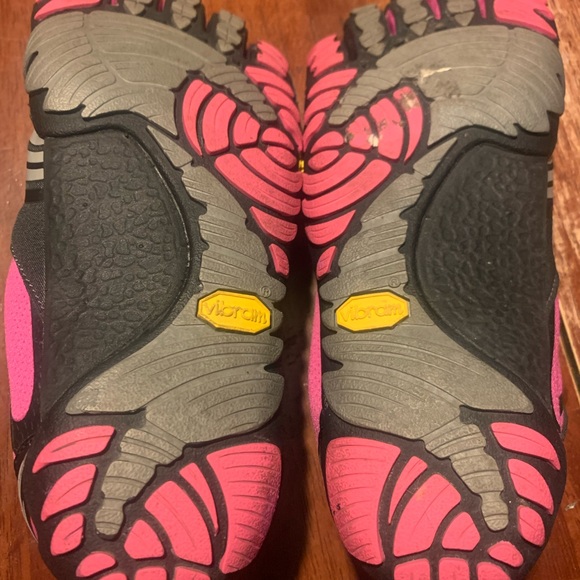 Womens Vibram KMD Sport LS Running Shoes/Black/Grey/Pink size 37. - Picture 3 of 5